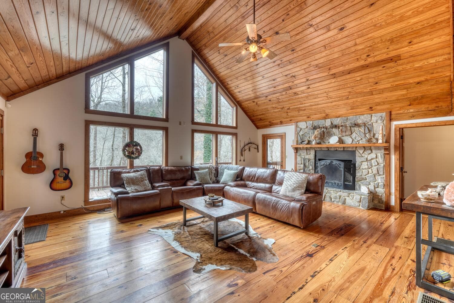 3 bedroom, 3 bathroom cabin,single family residence for sale at 575 Carolina Springs Lane, Franklin, NC 28734 — photo 3