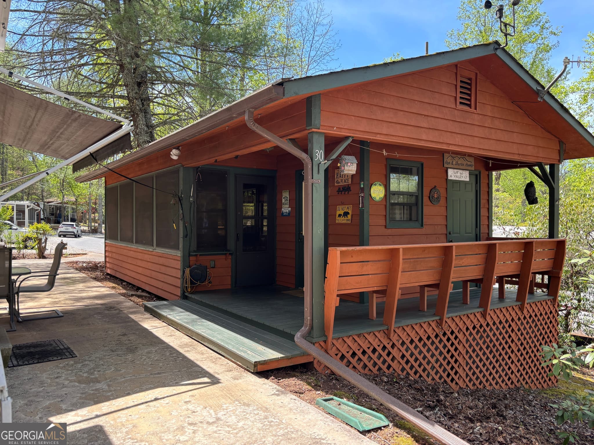 1 bedroom, 2 bathroom cabin,single family residence for sale at 30 Valley Court, Cleveland, GA 30528