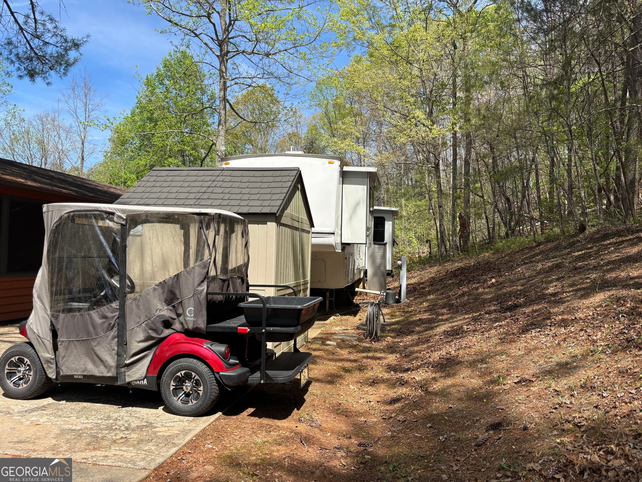 1 bedroom, 2 bathroom cabin,single family residence for sale at 30 Valley Court, Cleveland, GA 30528 — photo 5