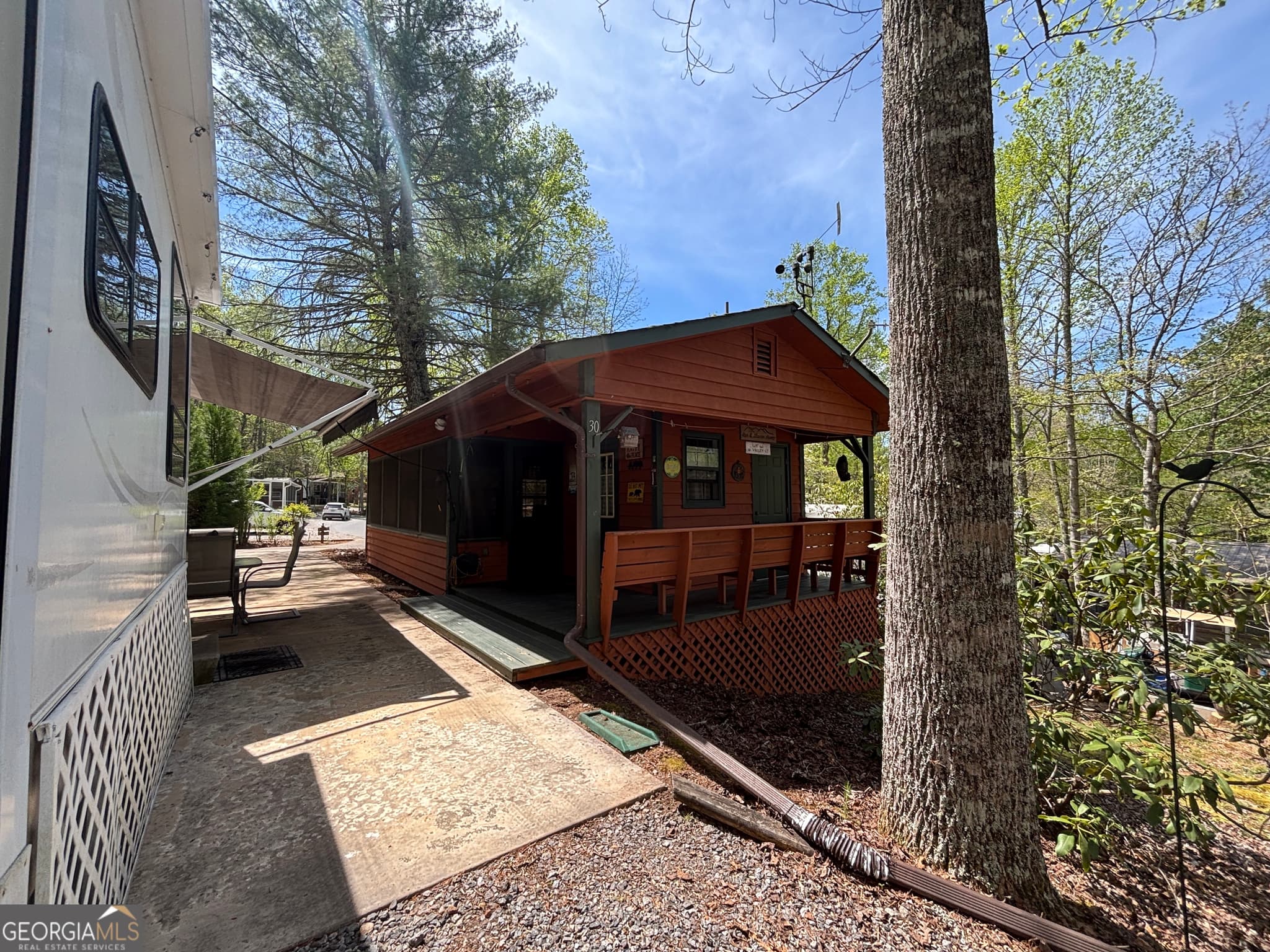 1 bedroom, 2 bathroom cabin,single family residence for sale at 30 Valley Court, Cleveland, GA 30528 — photo 10