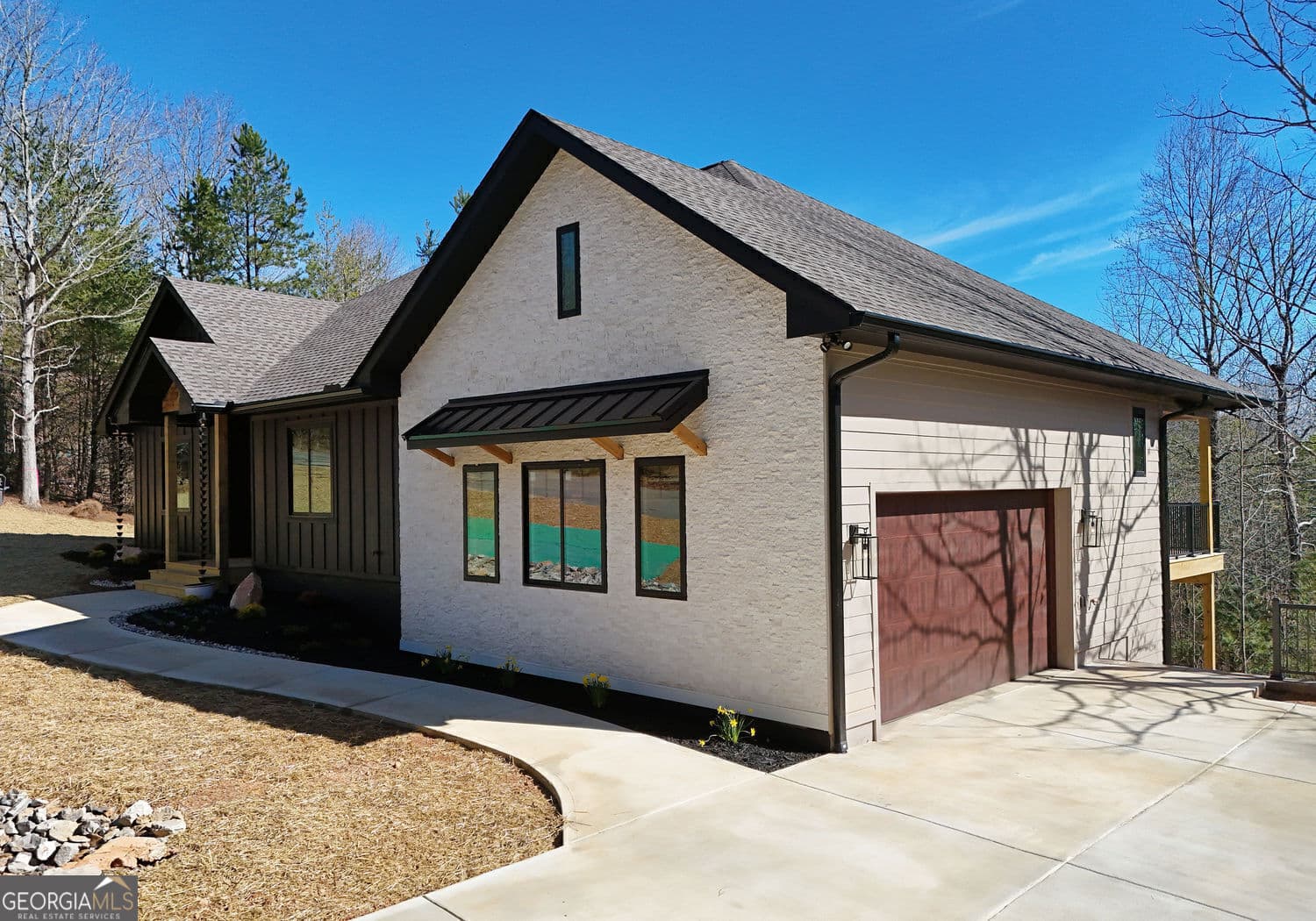 3 bedroom, 2 bathroom, 1,926 sq ft single family residence for sale at 2408 Standing Meadows Drive, Young Harris, GA 30582 — photo 4