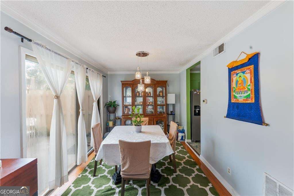 4 bedroom, 2.5 bathroom, 2,585 sq ft condominium for sale at 2523 Bradford Square, Atlanta, GA 30345 — photo 8