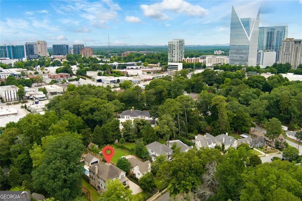 5 bedroom, 5.5 bathroom, 5,778 sq ft single family residence for rent at 91 NE Park Circle Circle, Atlanta, GA 30305 for $19,500 a month — photo 6