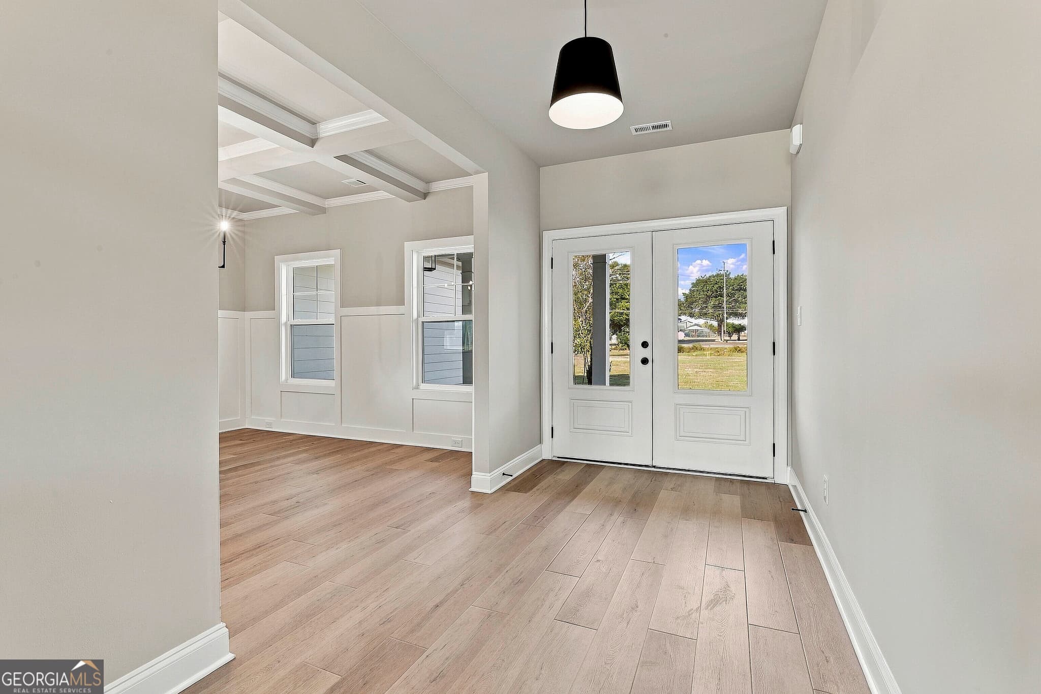 5 bedroom, 4.5 bathroom, 3,662 sq ft single family residence for sale at 704 Inman Road 3, Fayetteville, GA 30215 — photo 6