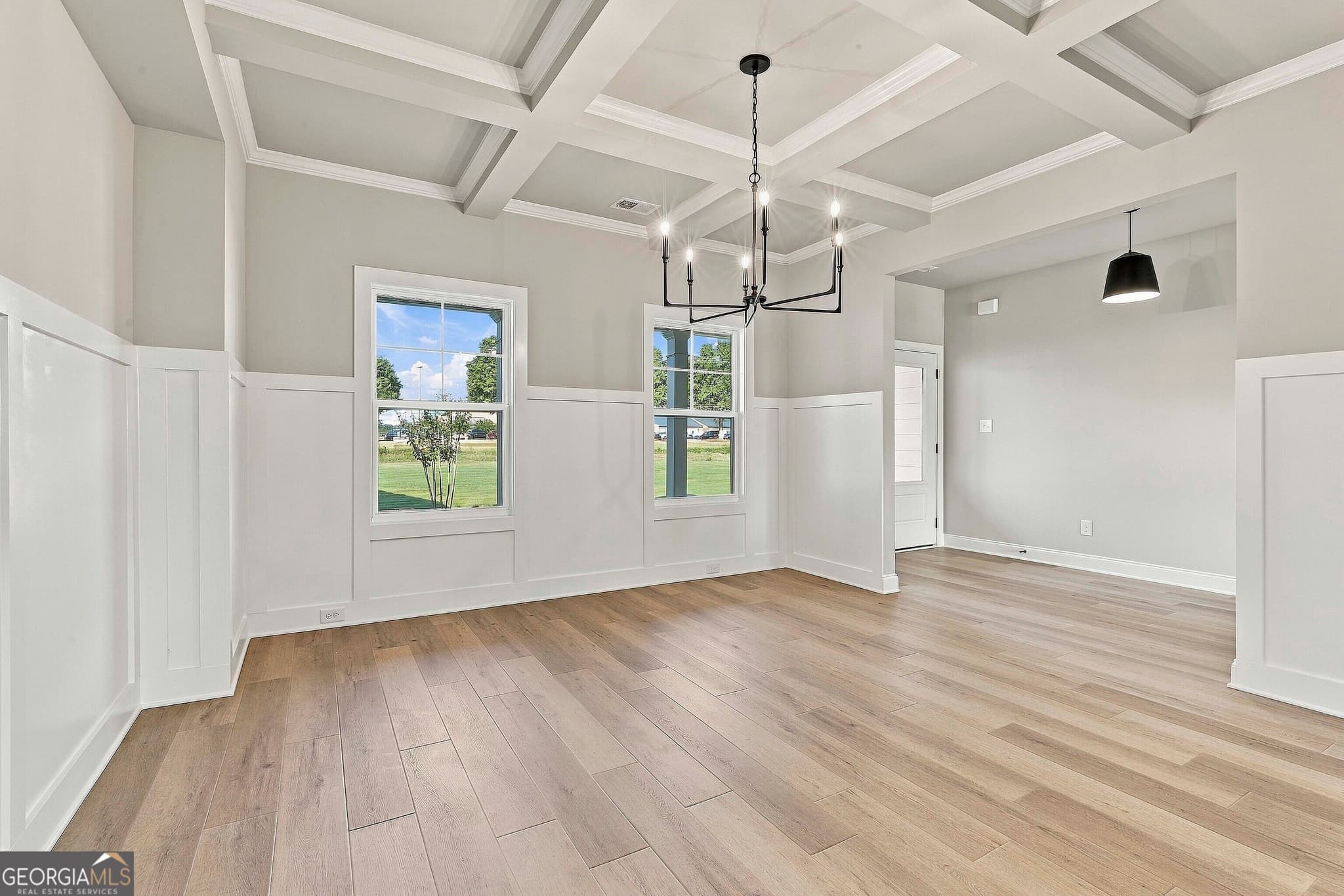 5 bedroom, 4.5 bathroom, 3,662 sq ft single family residence for sale at 704 Inman Road 3, Fayetteville, GA 30215 — photo 9