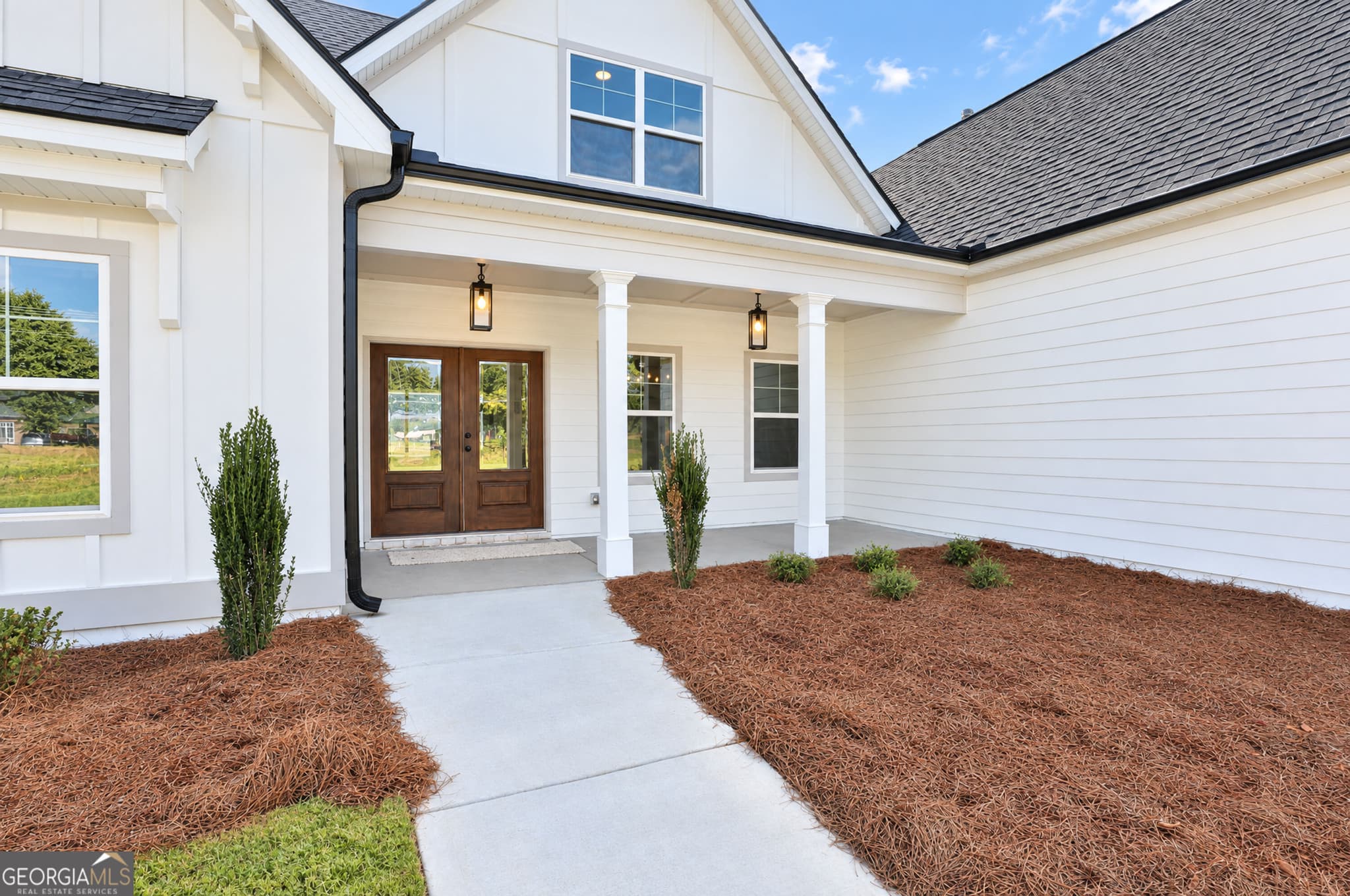 5 bedroom, 4.5 bathroom, 3,662 sq ft single family residence for sale at 704 Inman Road 3, Fayetteville, GA 30215 — photo 4
