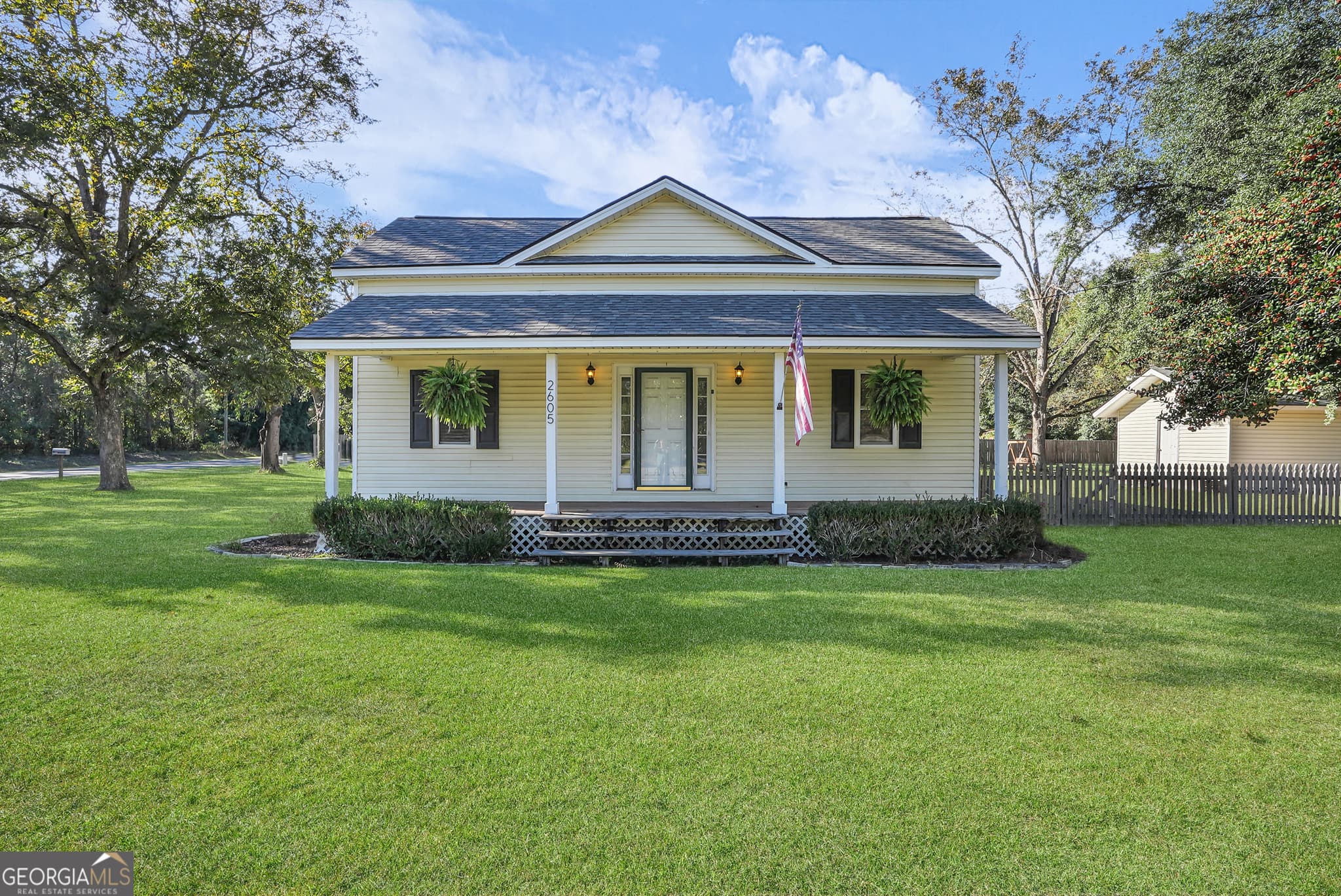 2 bedroom, 2 bathroom, 1,122 sq ft single family residence sold at 2605 Ga Highway 119, Pembroke, GA 31321