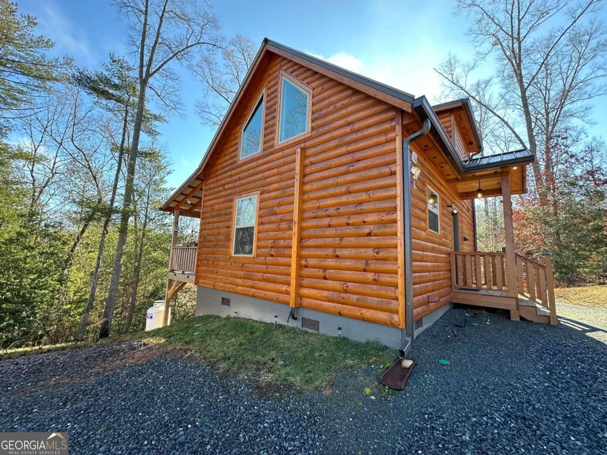 2 bedroom, 2.5 bathroom, 720 sq ft cabin,single family residence sold at 97 Lake Wood Road, Murphy, NC 28906