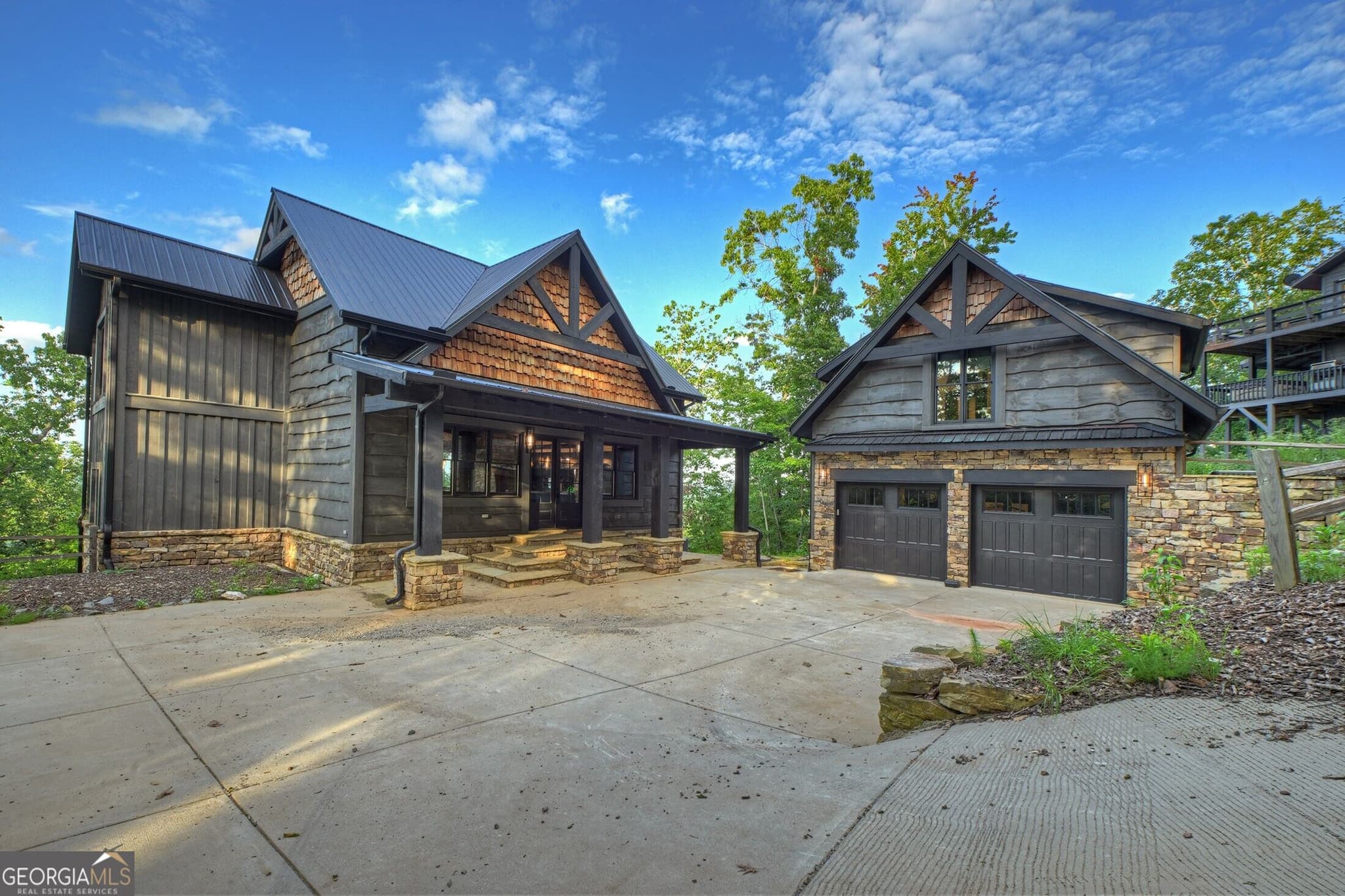 3 bedroom, 3.5 bathroom, 4,104 sq ft cabin,single family residence for sale at 224 Eagle Ridge, Morganton, GA 30560 — photo 5