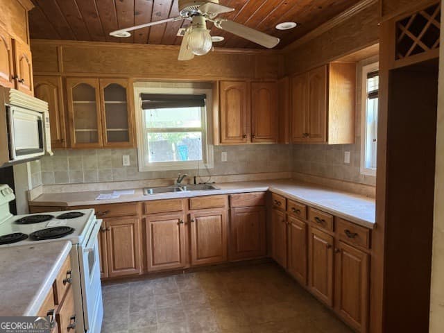3 bedroom, 1.5 bathroom, 1,445 sq ft single family residence under contract at 201 Davis Drive, Centerville, GA 31028 — photo 3