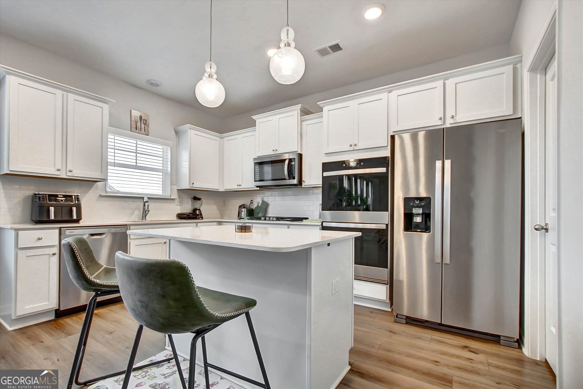 4 bedroom, 2.5 bathroom, 2,736 sq ft single family residence for sale at 3020 Greg Trail, Fayetteville, GA 30214 — photo 9