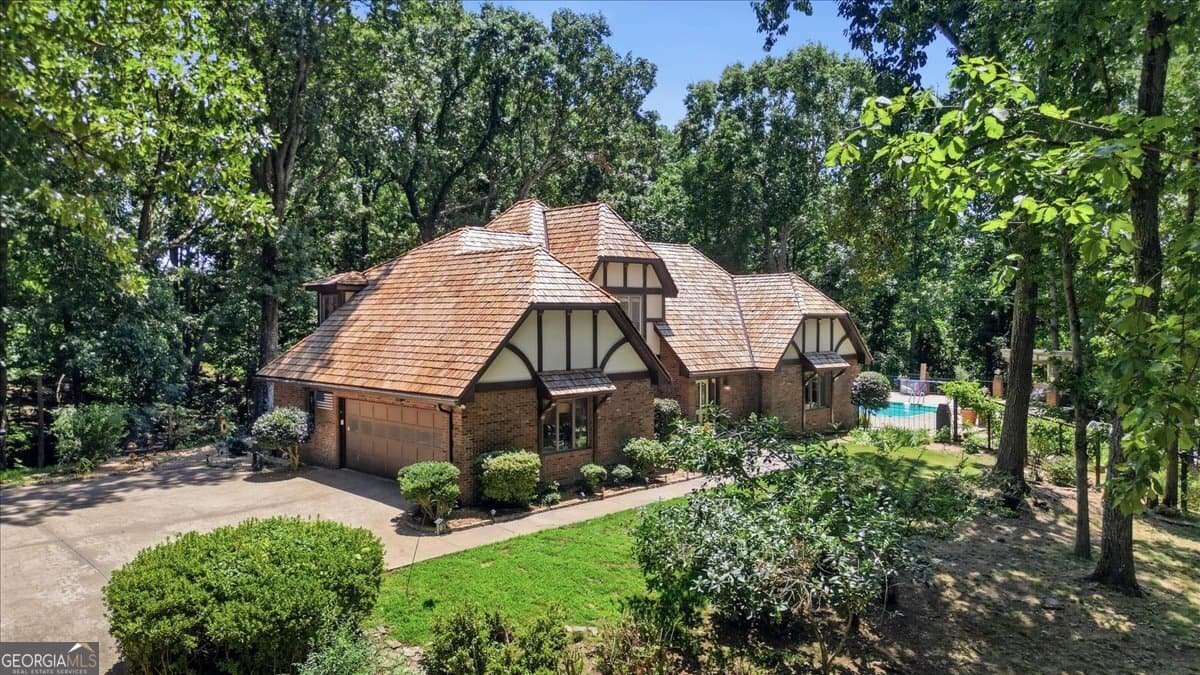 5 bedroom, 3.5 bathroom, 2,941 sq ft single family residence for sale at 4525 Mountain View Road, Oakwood, GA 30566 — photo 3