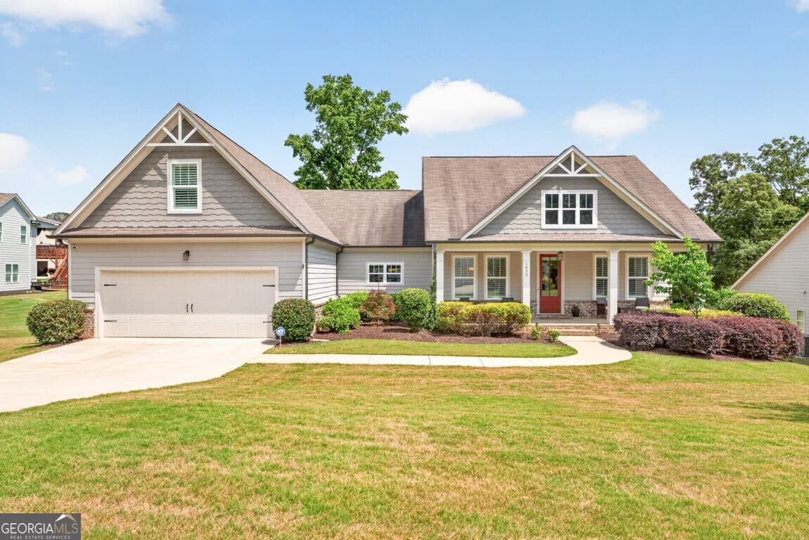 6 bedroom, 3.5 bathroom, 4,723 sq ft single family residence sold at 1830 Hidden Creek Drive, Hoschton, GA 30548