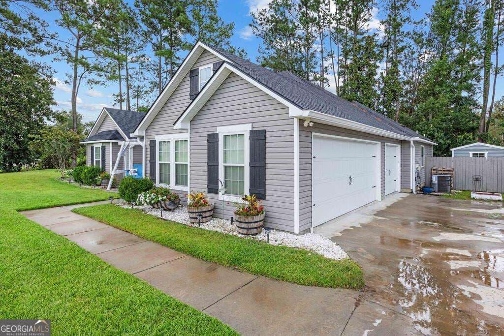 4 bedroom, 2 bathroom single family residence for sale at 5 Ruger Circle, Lakeland, GA 31635 — photo 6