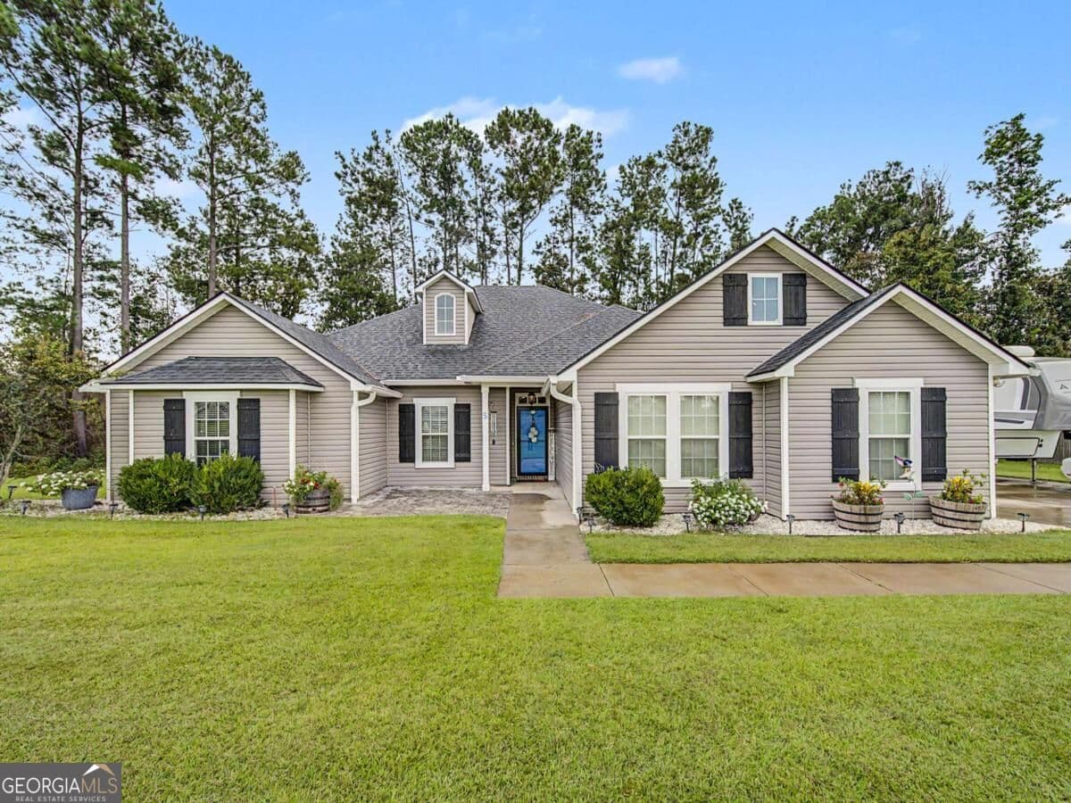 4 bedroom, 2 bathroom single family residence for sale at 5 Ruger Circle, Lakeland, GA 31635