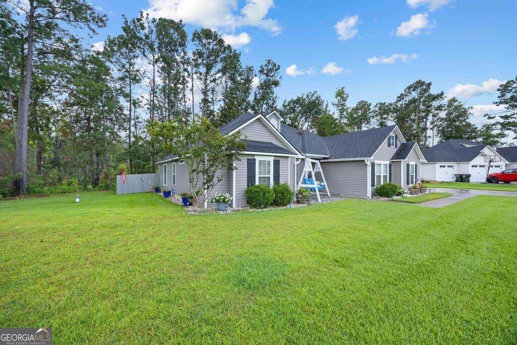 4 bedroom, 2 bathroom single family residence for sale at 5 Ruger Circle, Lakeland, GA 31635 — photo 9