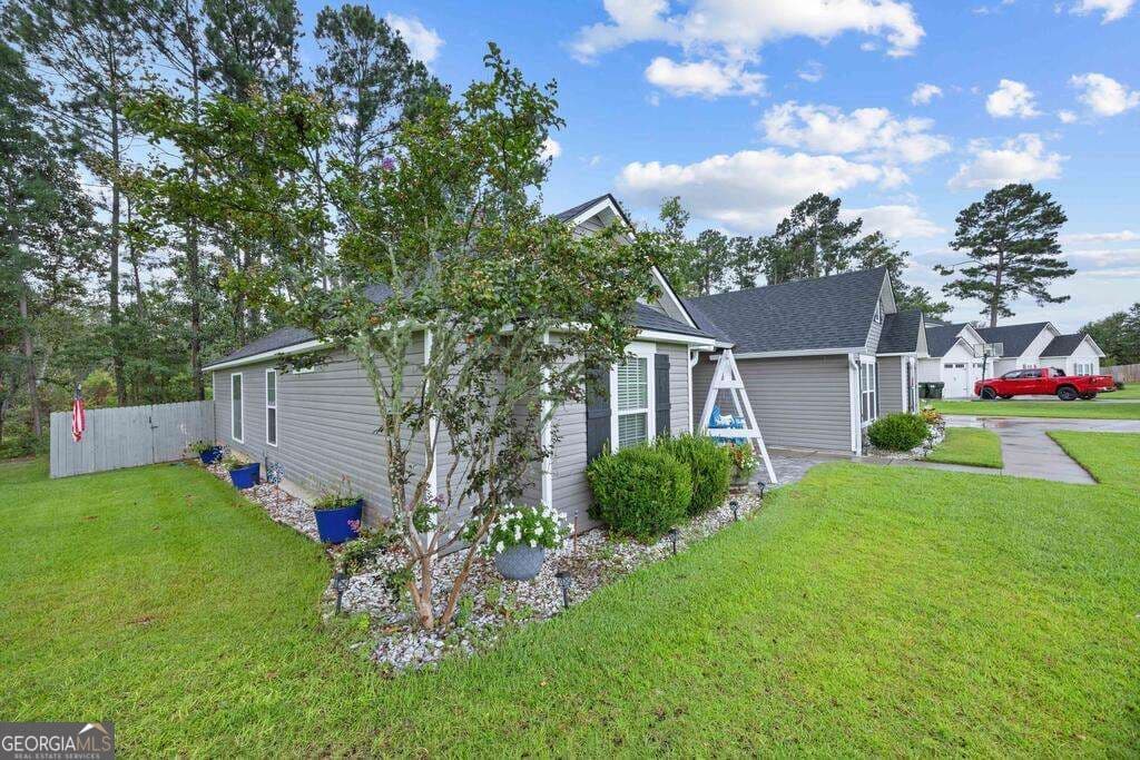 4 bedroom, 2 bathroom single family residence for sale at 5 Ruger Circle, Lakeland, GA 31635 — photo 10