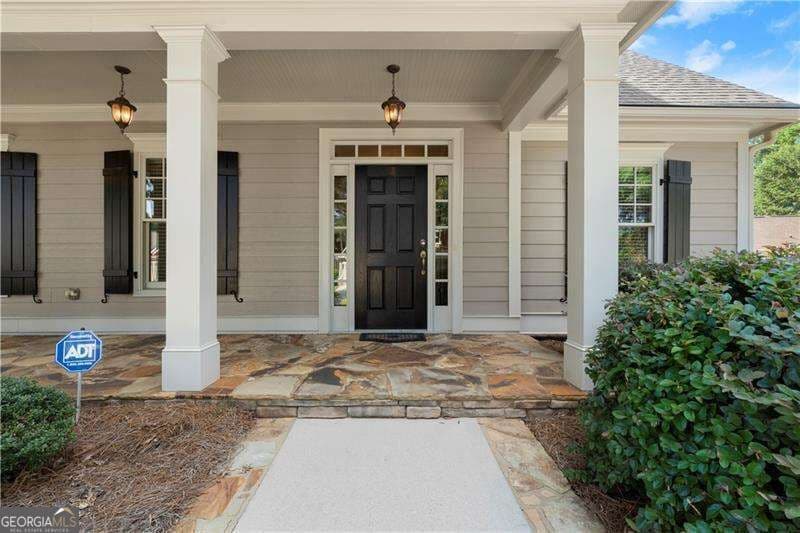 2 bedroom, 2 bathroom, 2,197 sq ft single family residence for sale at 240 Somerset Circle, Woodstock, GA 30189 — photo 5