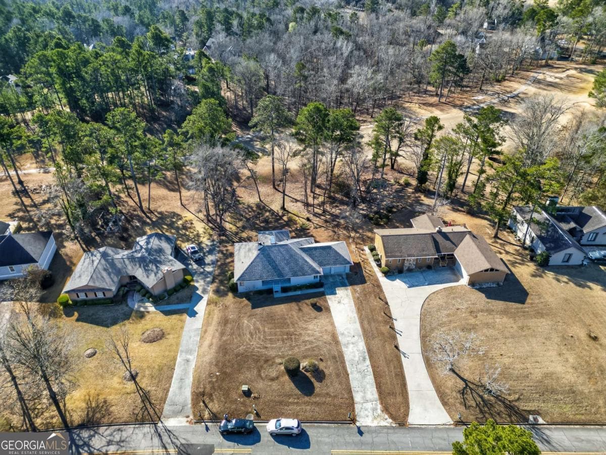3 bedroom, 2 bathroom, 1,919 sq ft single family residence for sale at 363 River North Boulevard, Macon, GA 31211 — photo 8