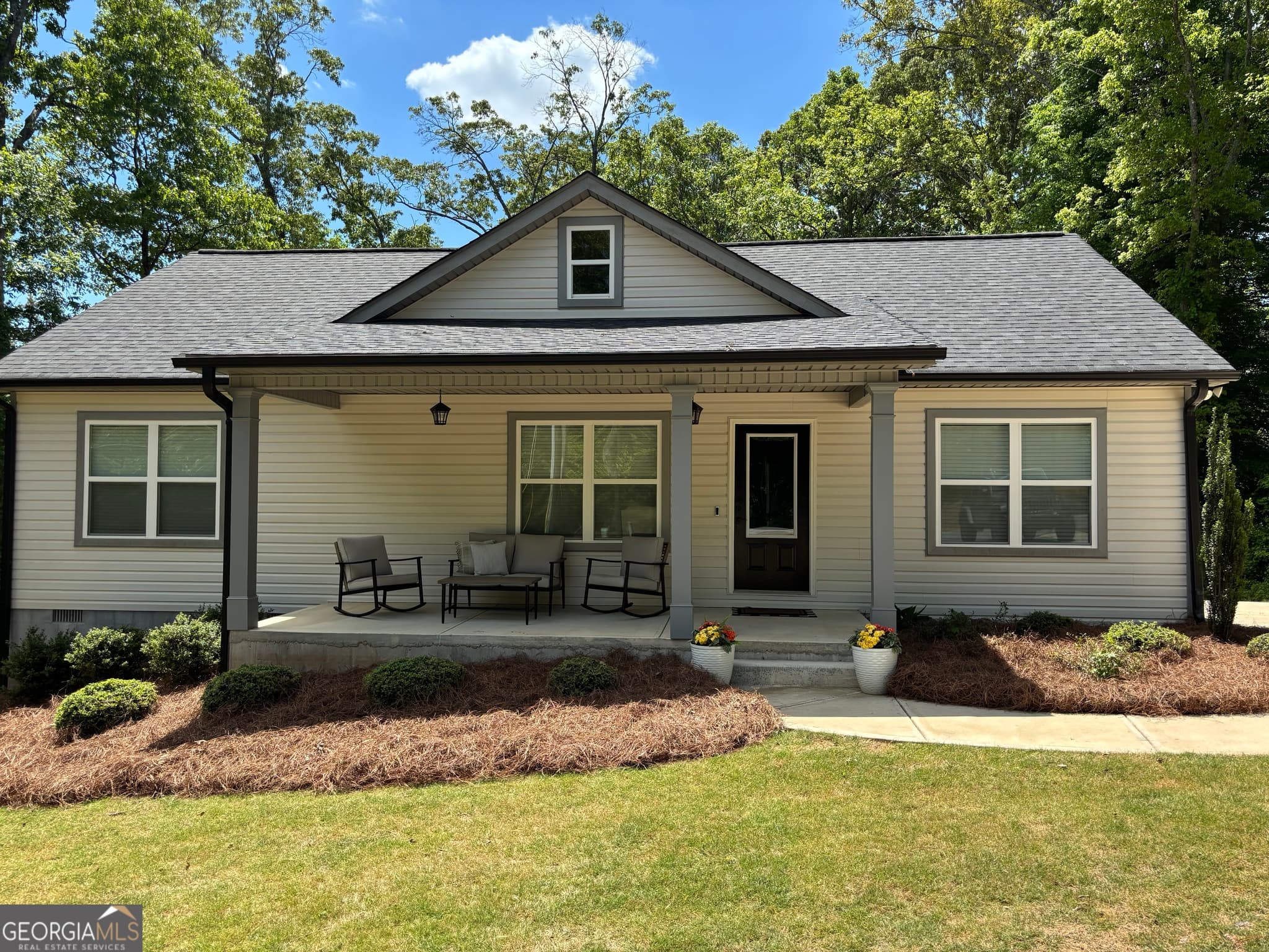 3 bedroom, 2 bathroom, 1,410 sq ft single family residence sold at 39 Harpers Run, Carrollton, GA 30117
