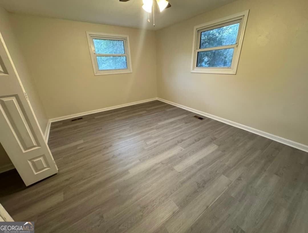 3 bedroom, 1 bathroom, 1,396 sq ft single family residence for sale at 110 Pinecone Drive, East Dublin, GA 31027 — photo 3
