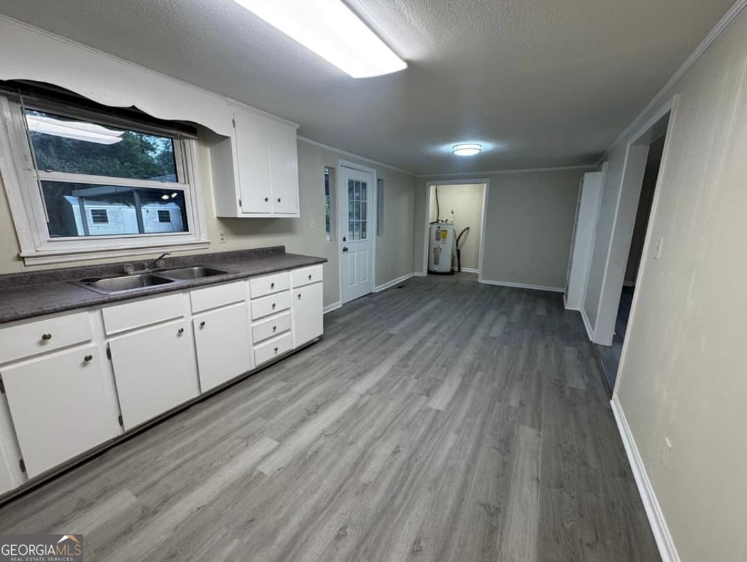 3 bedroom, 1 bathroom, 1,396 sq ft single family residence for sale at 110 Pinecone Drive, East Dublin, GA 31027 — photo 5