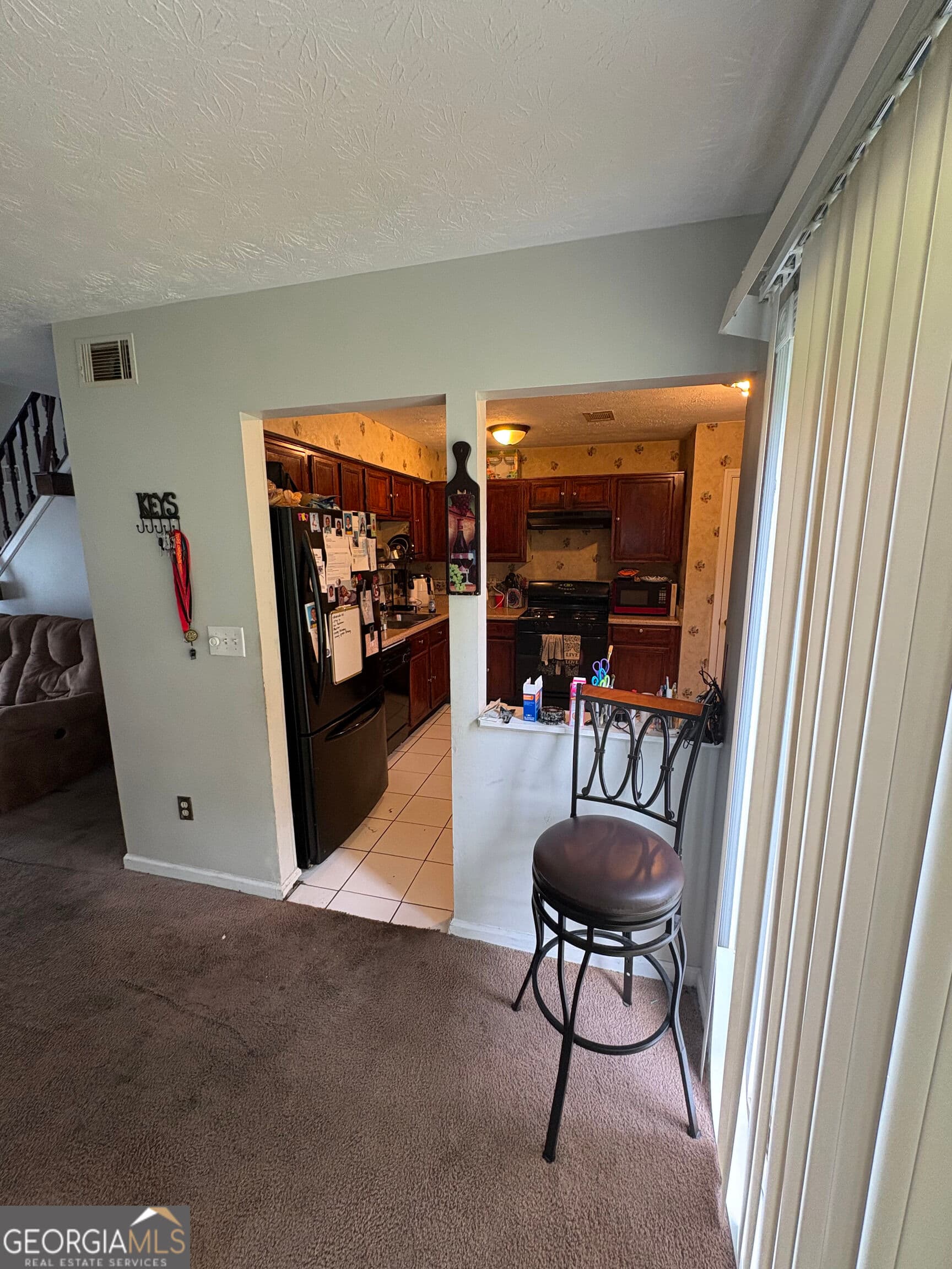 4 bedroom, 2 bathroom, 1,872 sq ft single family residence for sale at 469 Camp Hill Lane, Jonesboro, GA 30238 — photo 3