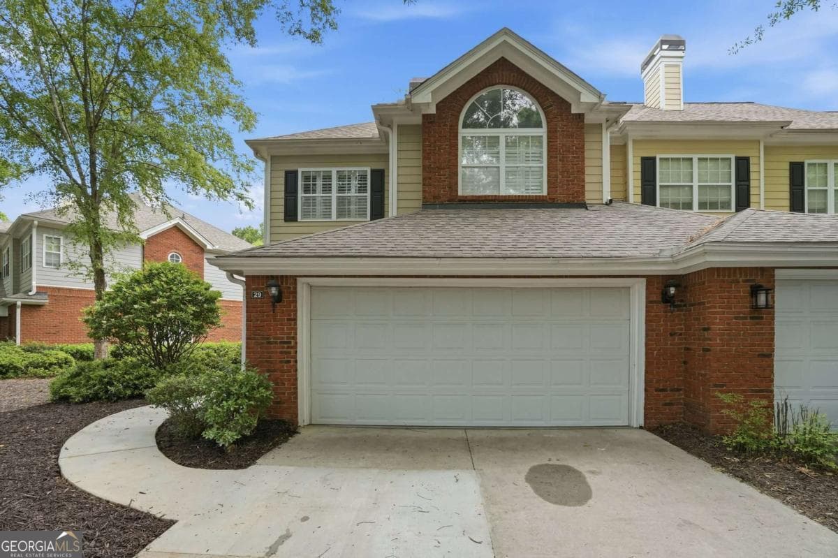 2 bedroom, 2.5 bathroom, 1,560 sq ft townhouse sold at 29 Hall Manor, Alpharetta, GA 30022