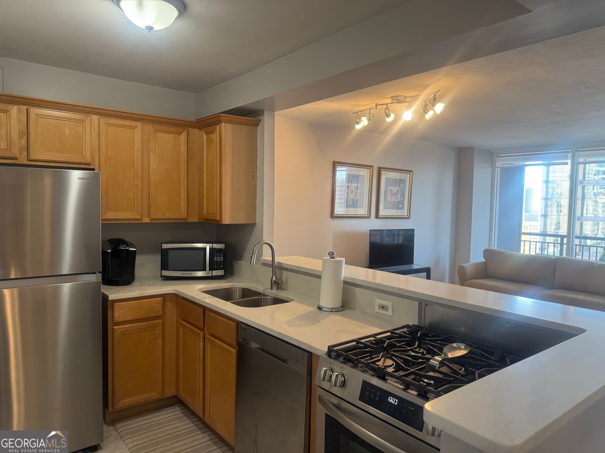 2 bedroom, 1 bathroom, 992 sq ft condominium for sale at 620 Peachtree Street APT 1211, Atlanta, GA 30308 — photo 6