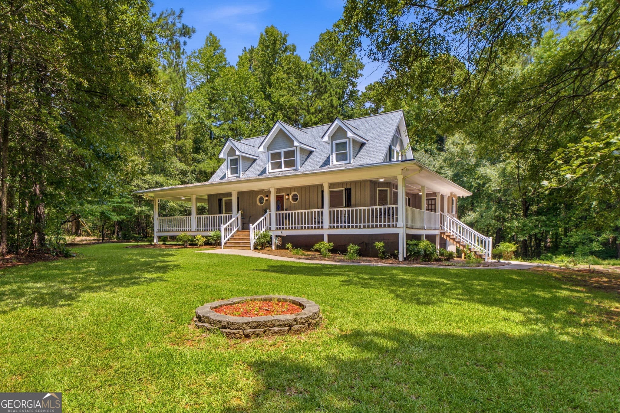 4 bedroom, 3 bathroom, 2,262 sq ft single family residence for sale at 421 S Mount Carmel Road, Mcdonough, GA 30253 — photo 6