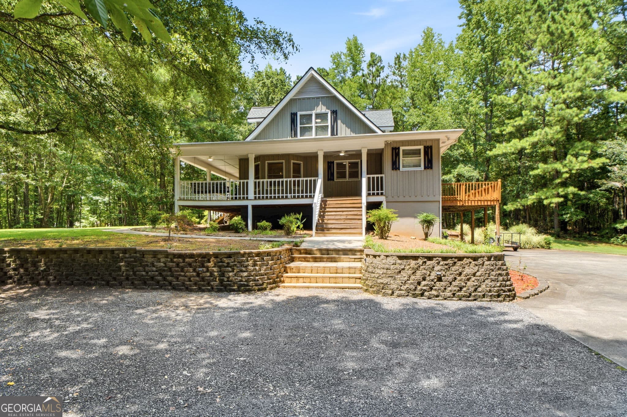 4 bedroom, 3 bathroom, 2,262 sq ft single family residence for sale at 421 S Mount Carmel Road, Mcdonough, GA 30253 — photo 9