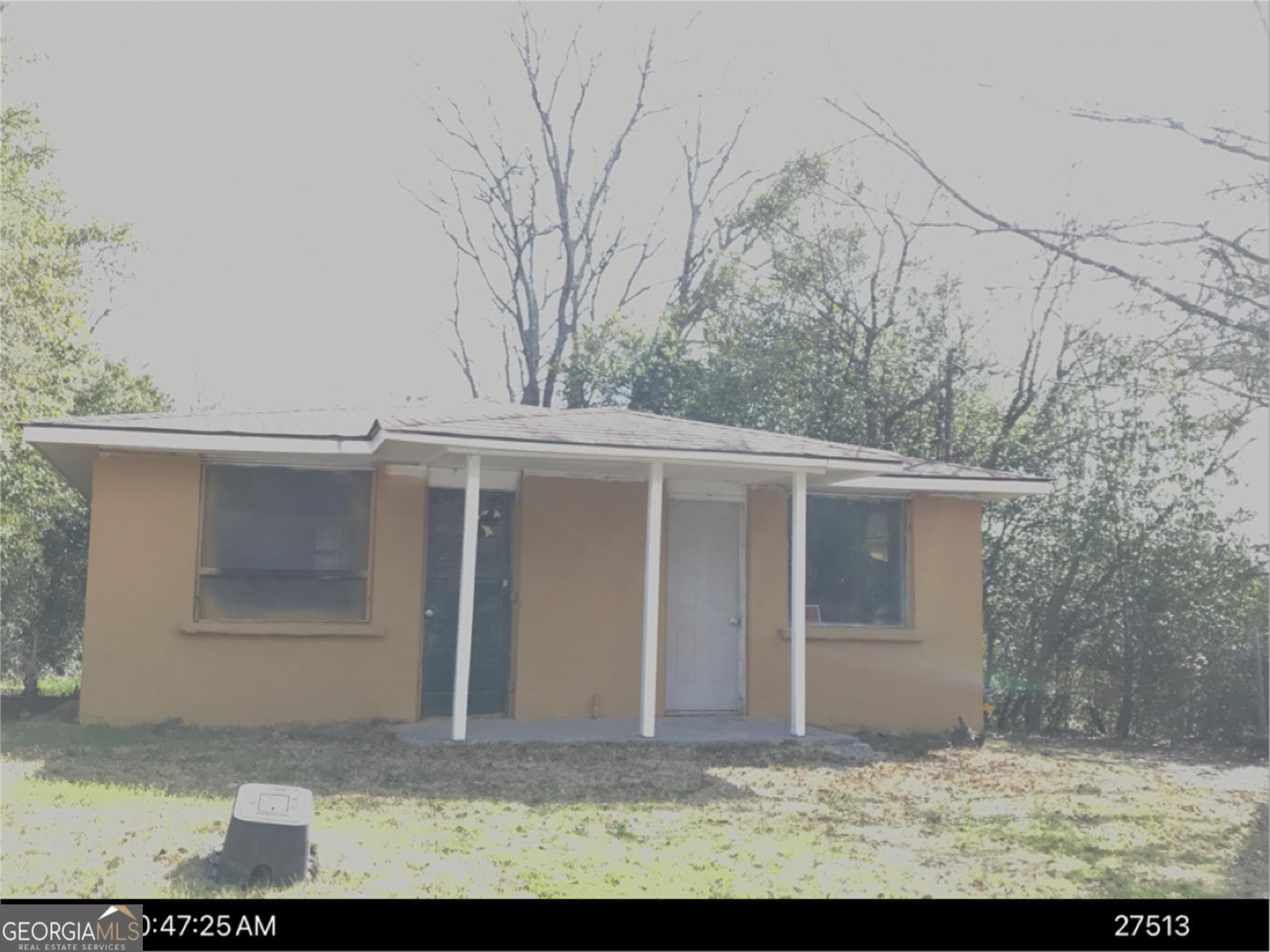 2 bedroom, 2 bathroom, 1,008 sq ft single family residence for sale at 340 Poppy Avenue, Macon, GA 31204