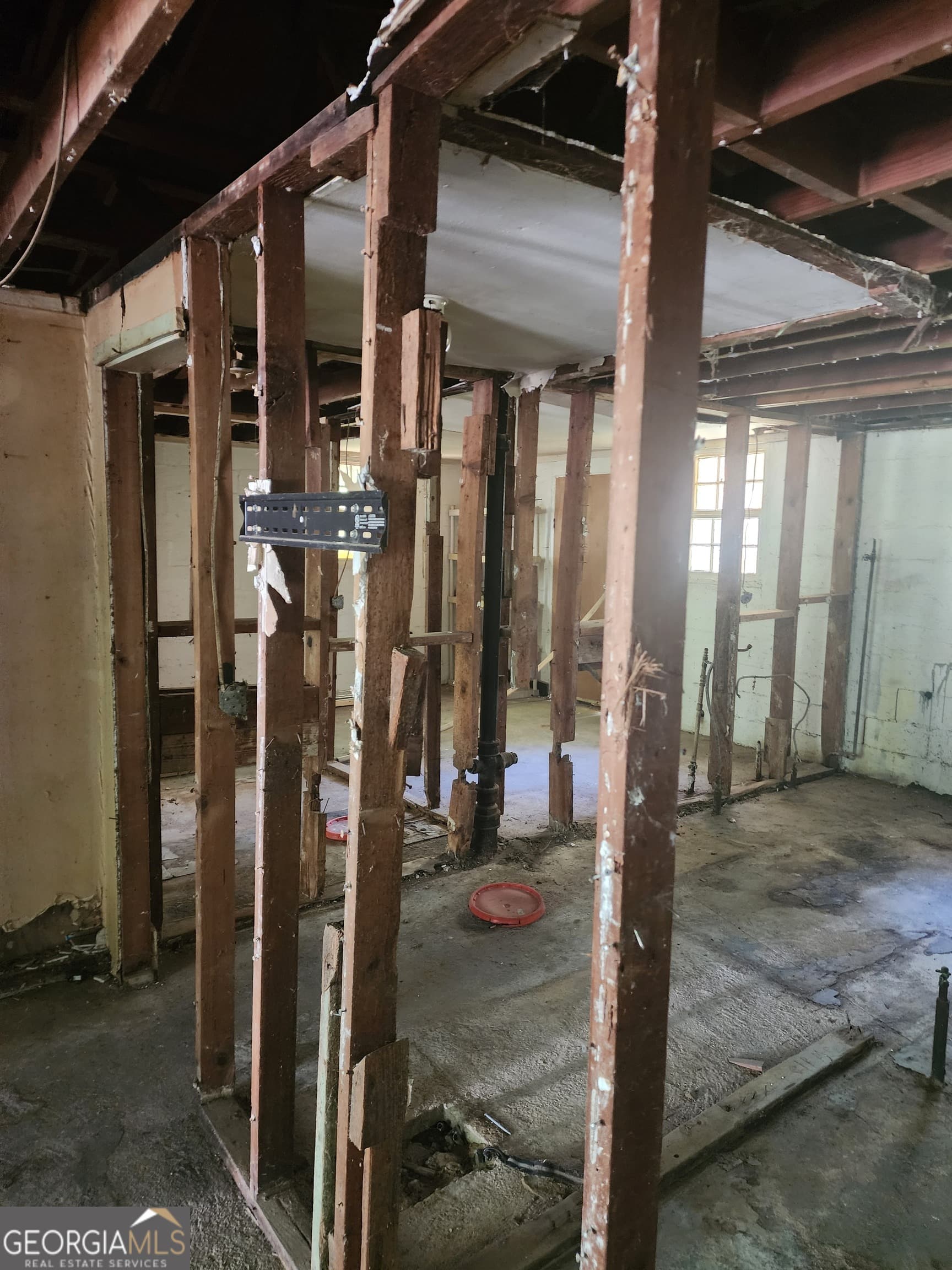 2 bedroom, 2 bathroom, 1,008 sq ft single family residence for sale at 340 Poppy Avenue, Macon, GA 31204 — photo 4