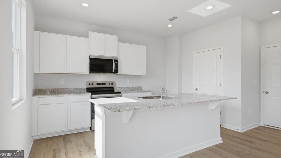 4 bedroom, 2.5 bathroom, 1,991 sq ft single family residence for sale at 108 Babcock Drive, Rome, GA 30165 — photo 9