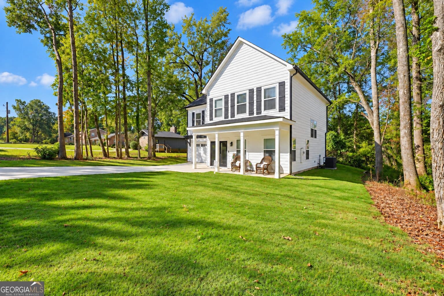 4 bedroom, 3 bathroom, 1,892 sq ft single family residence for sale at 1463 Gloria Street, Griffin, GA 30224 — photo 2