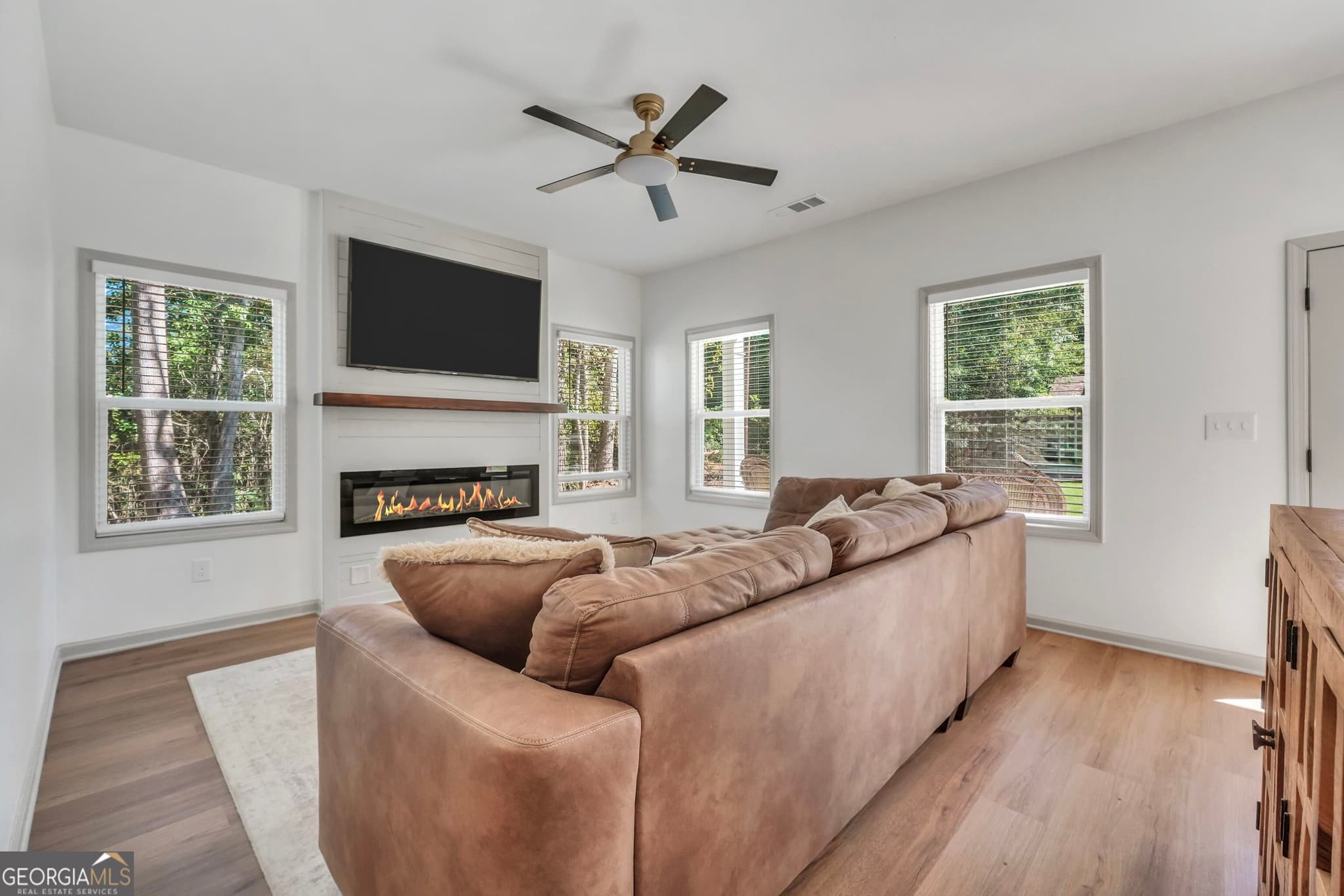 4 bedroom, 3 bathroom, 1,892 sq ft single family residence for sale at 1463 Gloria Street, Griffin, GA 30224 — photo 8