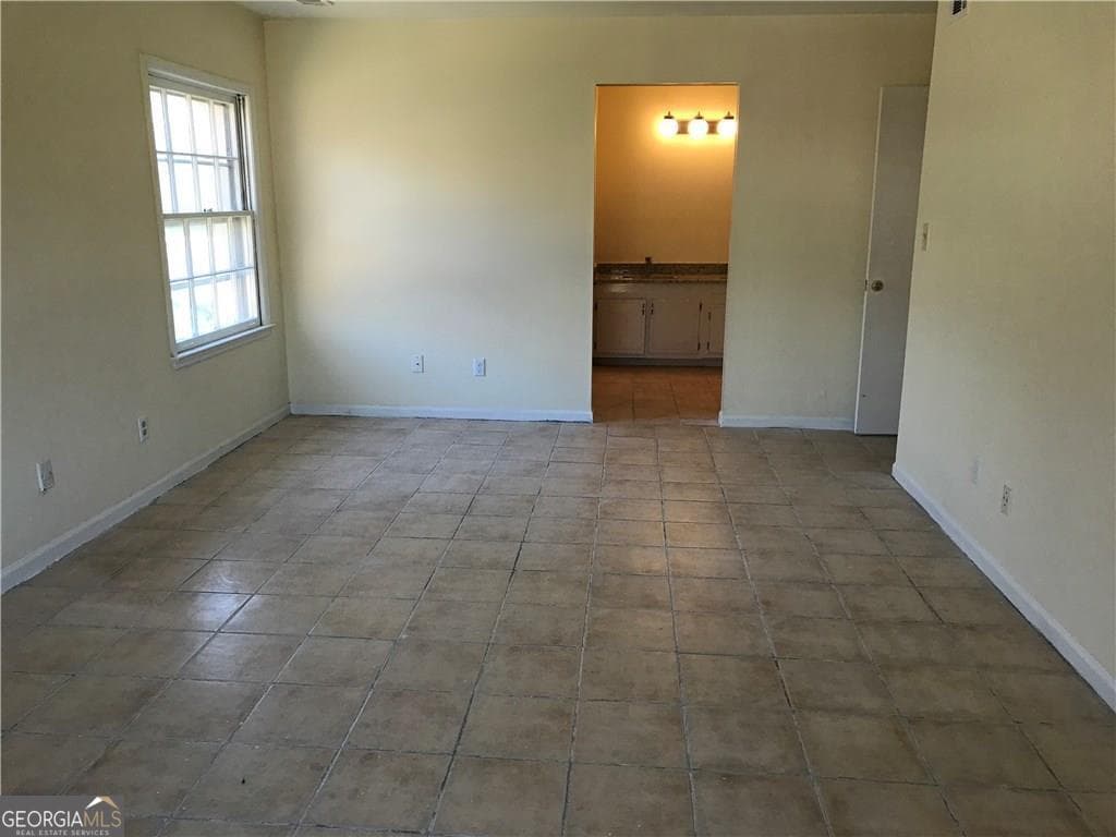 3 bedroom, 2 bathroom, 1,628 sq ft condominium for sale at 3090 Parc Lorraine, Lithonia, GA 30038 — photo 9