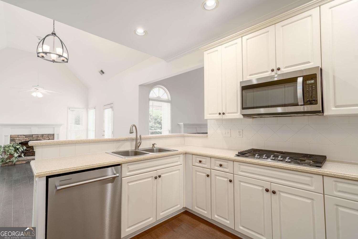 4 bedroom, 3.5 bathroom, 2,883 sq ft single family residence for sale at 1233 Parkview Lane, Kennesaw, GA 30152 — photo 5