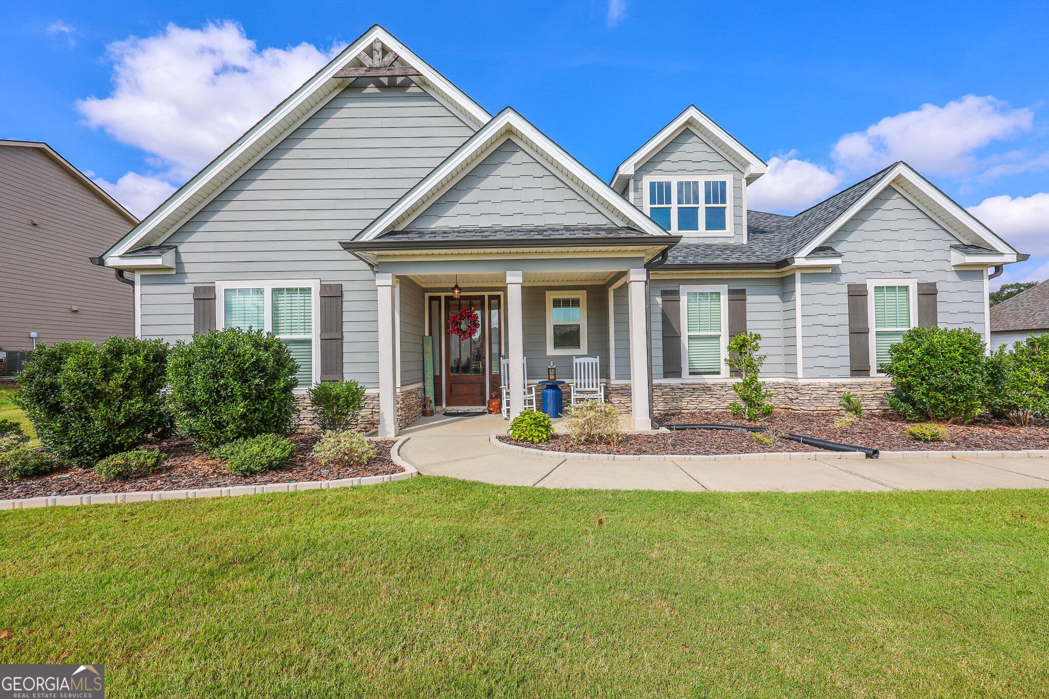 4 bedroom, 3.5 bathroom, 2,770 sq ft single family residence for sale at 275 Graceton Farms Drive, Senoia, GA 30276 — photo 4