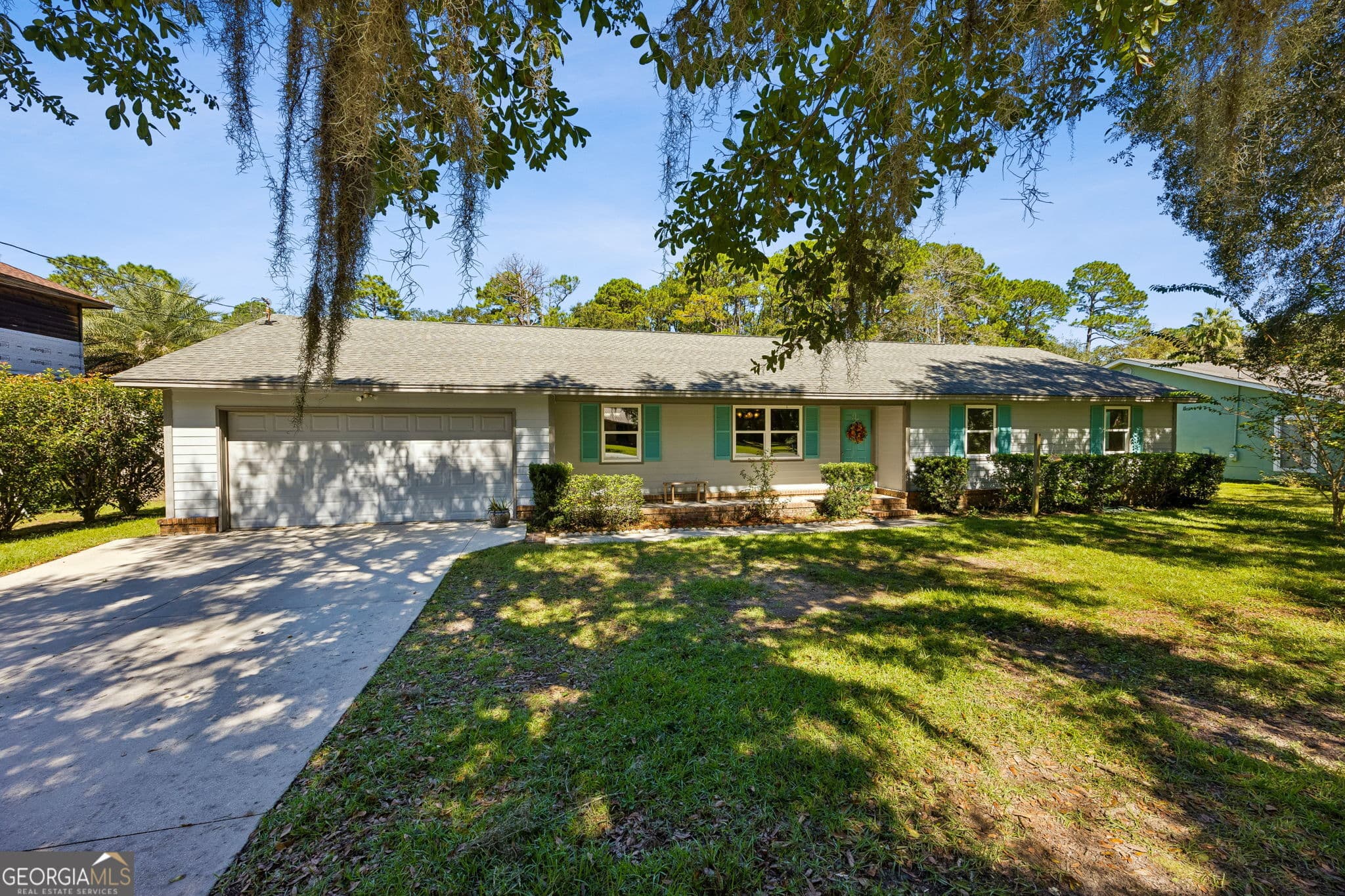 3 bedroom, 2 bathroom, 1,908 sq ft single family residence for sale at 218 N 4th Street, St. Marys, GA 31558 — photo 2