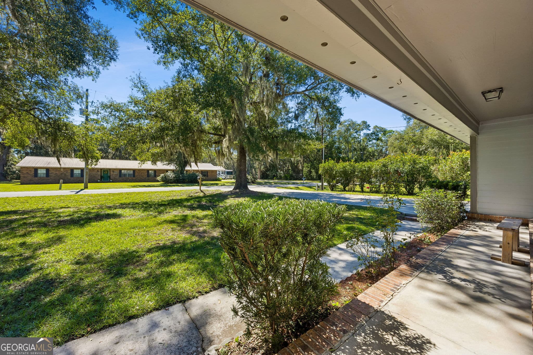 3 bedroom, 2 bathroom, 1,908 sq ft single family residence for sale at 218 N 4th Street, St. Marys, GA 31558 — photo 6