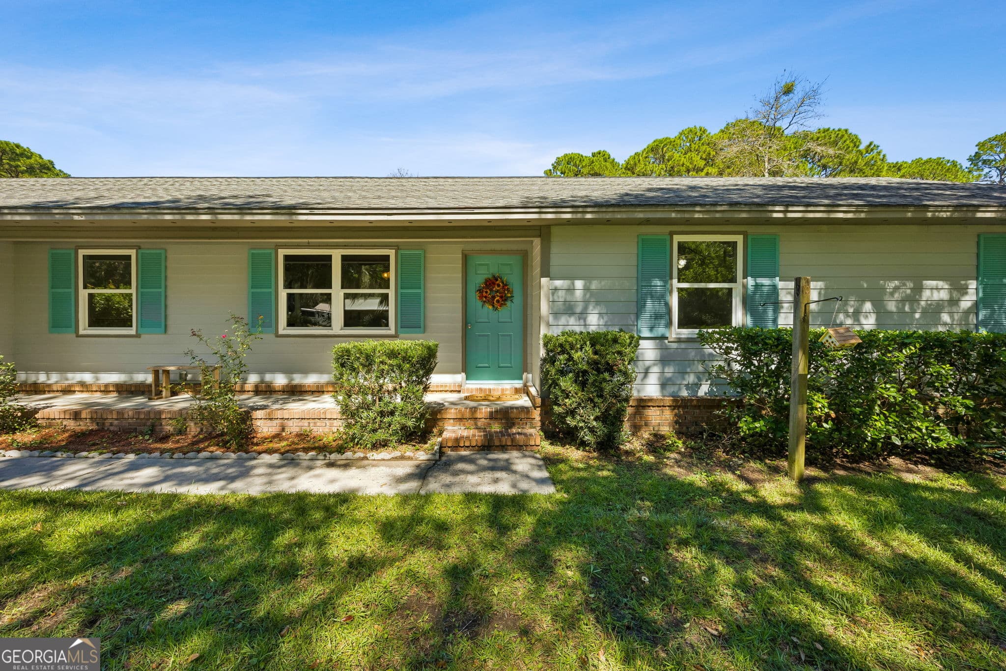 3 bedroom, 2 bathroom, 1,908 sq ft single family residence for sale at 218 N 4th Street, St. Marys, GA 31558 — photo 4
