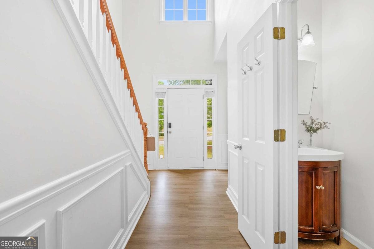 5 bedroom, 3 bathroom, 2,532 sq ft single family residence for sale at 4017 Wyndam Hill Drive, Suwanee, GA 30024 — photo 10