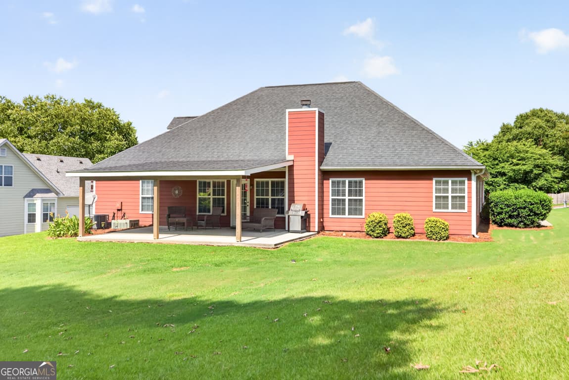 4 bedroom, 2 bathroom, 2,433 sq ft single family residence for sale at 3660 Arden Creek Court, Bethlehem, GA 30620 — photo 2