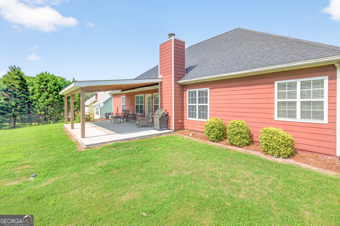 4 bedroom, 2 bathroom, 2,433 sq ft single family residence for sale at 3660 Arden Creek Court, Bethlehem, GA 30620 — photo 3