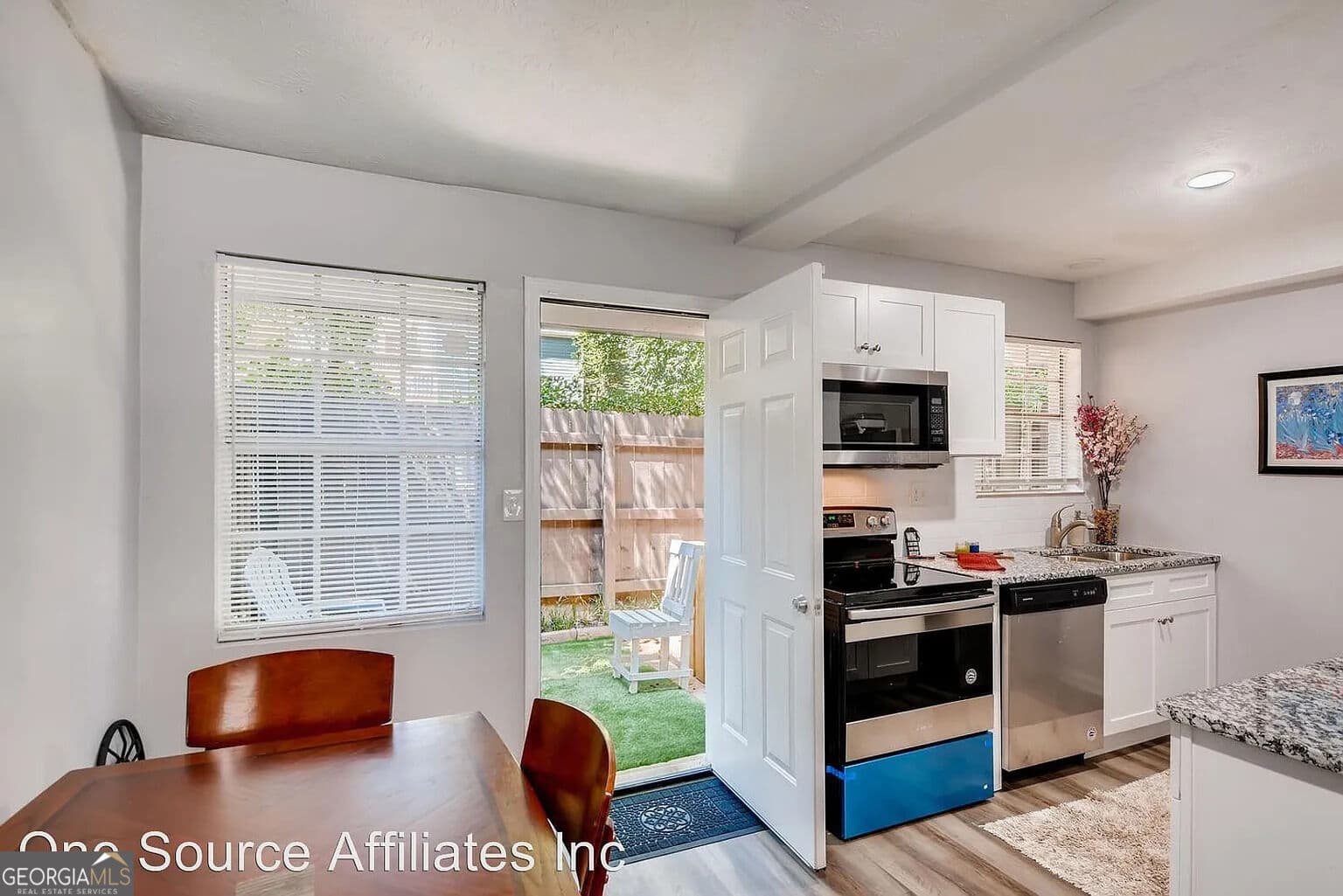 2 bedroom, 1.5 bathroom, 1,300 sq ft townhouse for rent at 625 Coleman Street, Hapeville, GA 30354 for $1,325 a month — photo 7