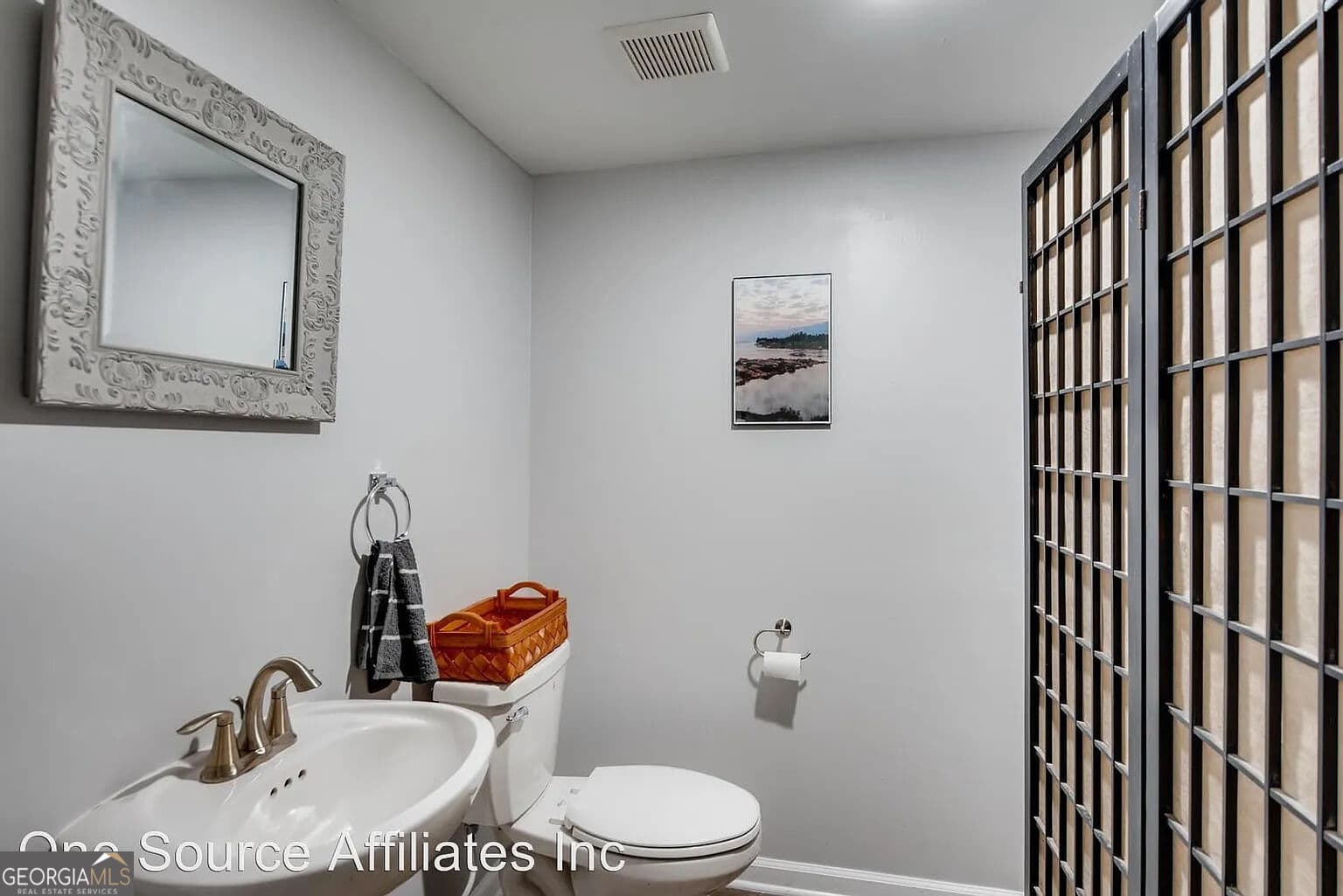 2 bedroom, 1.5 bathroom, 1,300 sq ft townhouse for rent at 625 Coleman Street, Hapeville, GA 30354 for $1,325 a month — photo 5
