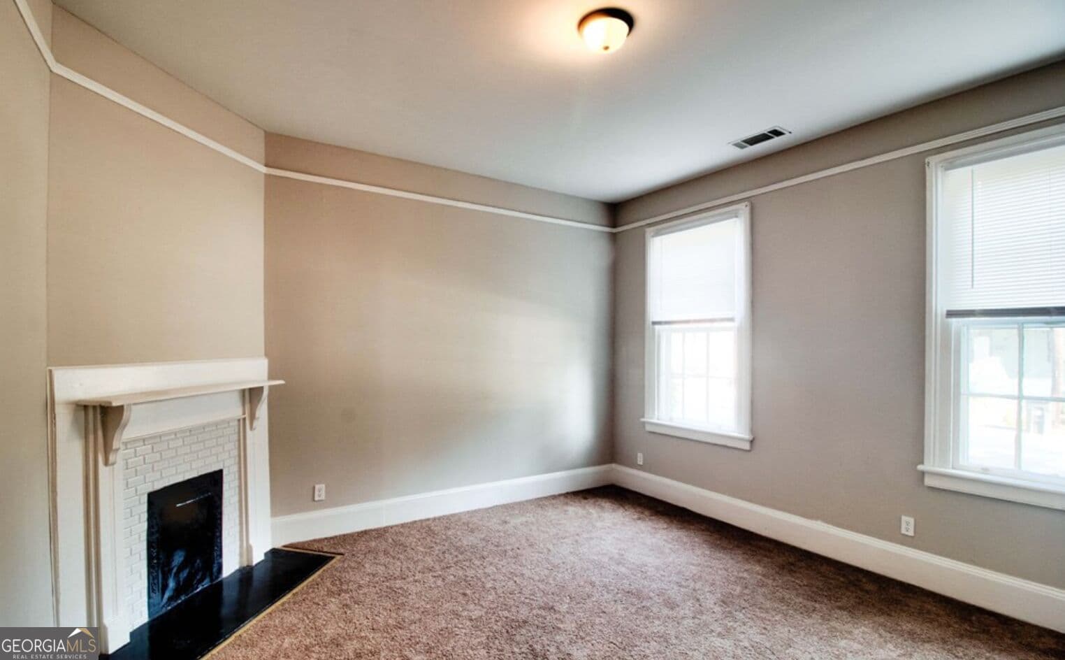 3 bedroom, 1 bathroom, 1,292 sq ft single family residence for sale at 202 Ellis Street, Augusta, GA 30901 — photo 3