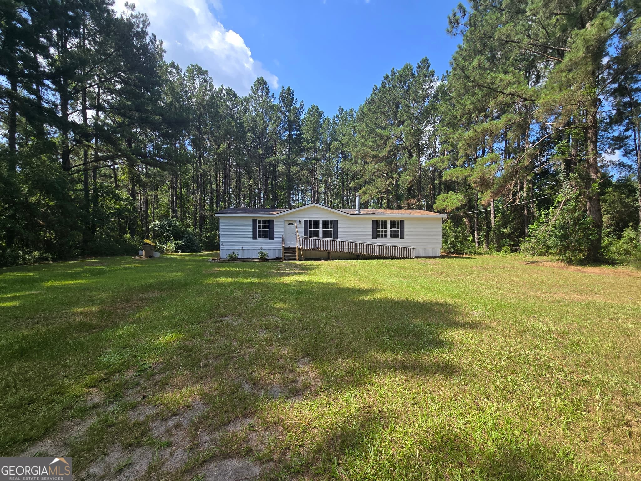 3 bedroom, 2 bathroom, 2,048 sq ft manufactured home,single family residence for sale at 110 Bird Road, Springfield, GA 31329 — photo 2