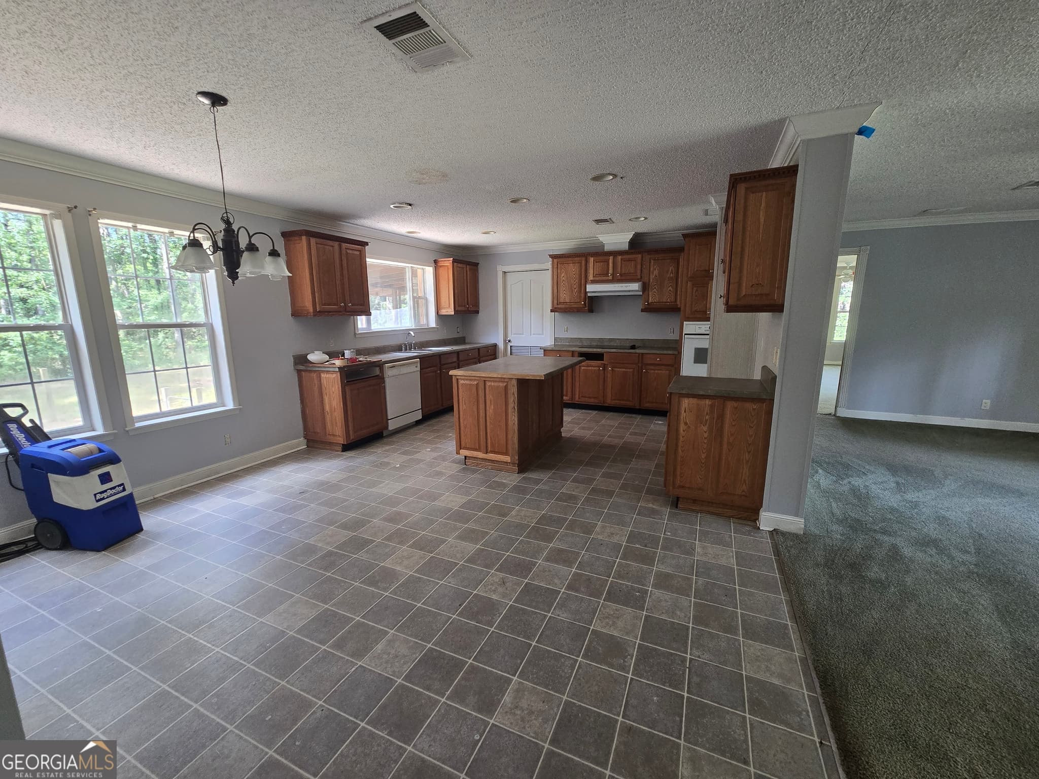 3 bedroom, 2 bathroom, 2,048 sq ft manufactured home,single family residence for sale at 110 Bird Road, Springfield, GA 31329 — photo 10